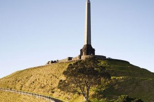 cb visit discover top10 auckland 10 volcanoes small